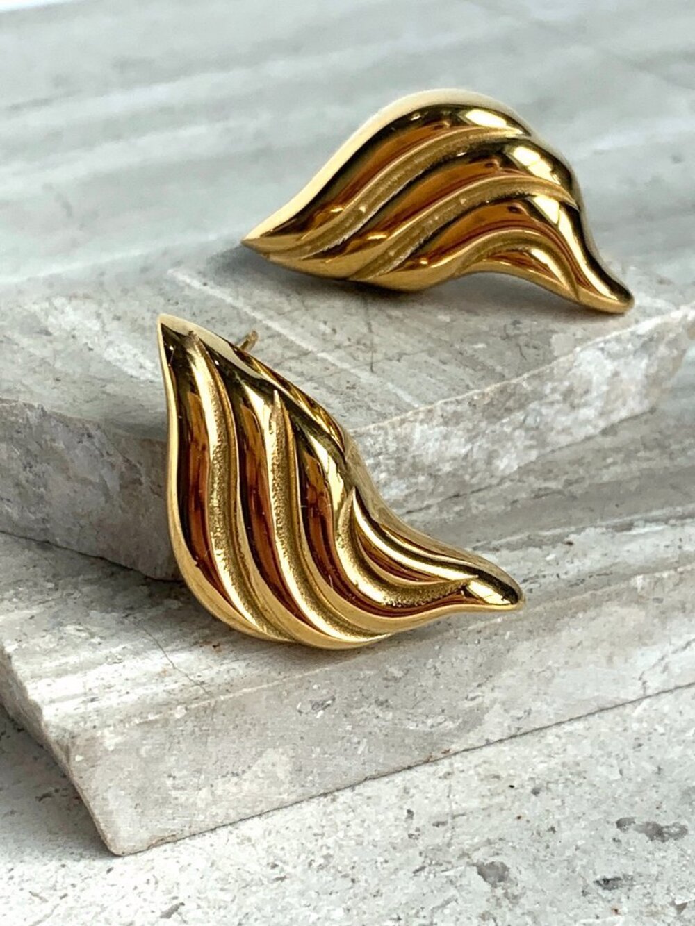 NEW Anthropologie Gold Croissant Earrings